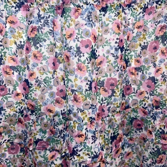 Sienna Sky Floral Mini Skirt. Size medium - Picture 2 of 4